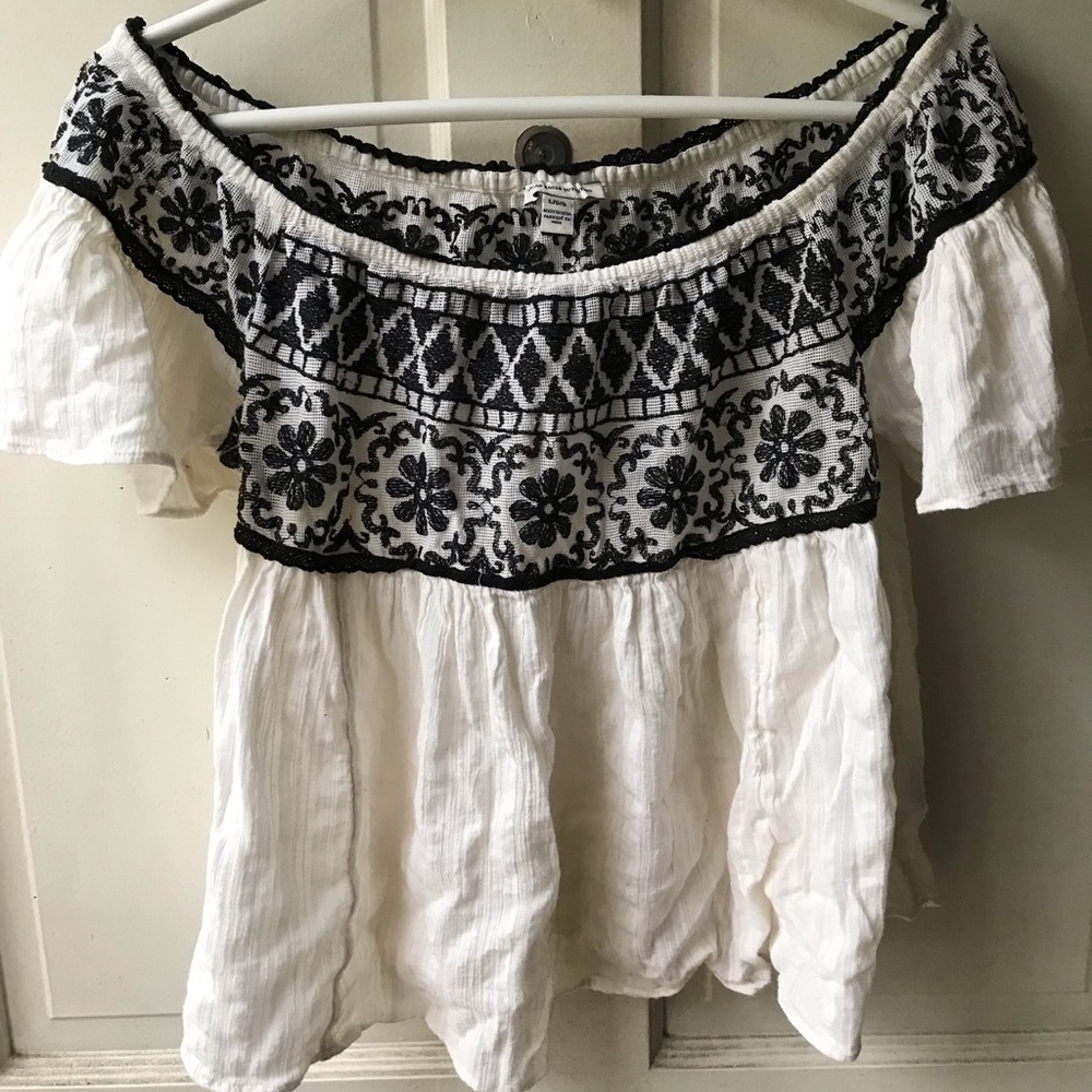 Embroidered Bardot Blouse AE size L